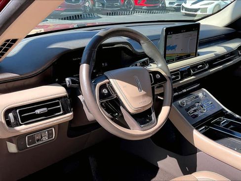 Used 2020 Lincoln Aviator Reserve w/ Equipment Group 201A image 14