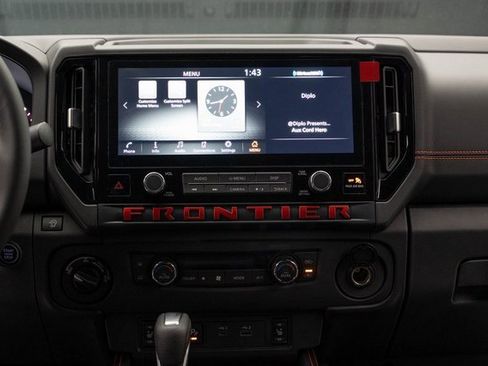 Used 2025 Nissan Frontier PRO-4X w/ Pro Convenience Package image 27