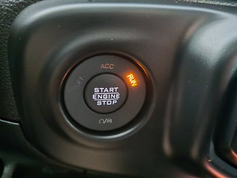 Used 2023 Jeep Wrangler Unlimited Sahara AWD/4WD image 27