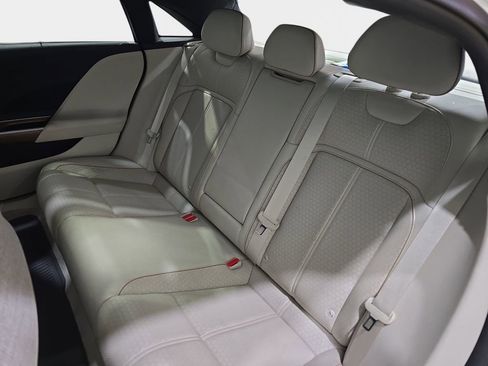 Used 2022 Lucid Air Grand Touring image 17