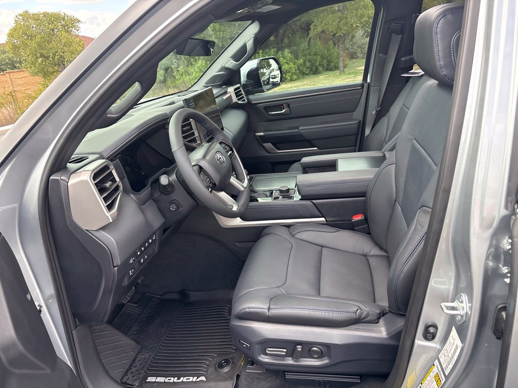 Used 2026 Toyota Sequoia Platinum AWD/4WD image 17