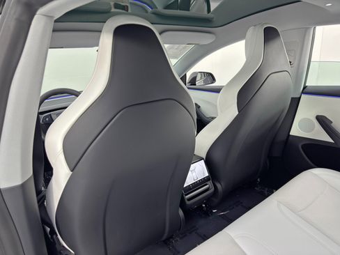 Used 2024 Tesla Model 3 Performance AWD/4WD image 37