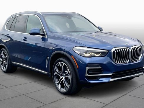 Used 2022 BMW X5 sDrive40i w/ Premium Package image 3