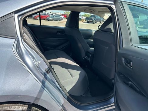 Used 2025 Toyota Corolla LE FWD image 47