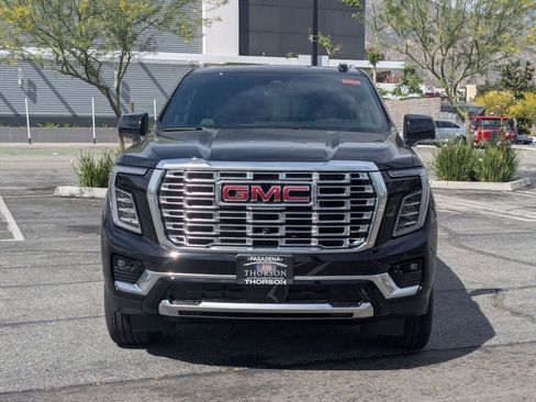 New 2026 GMC Yukon XL Denali w/ Denali Reserve Package AWD/4WD image 10