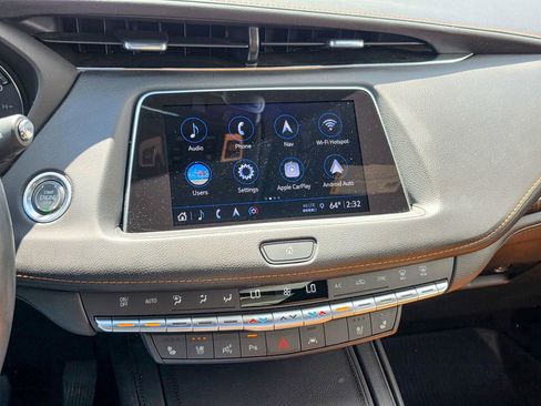 Used 2022 Cadillac XT4 Premium Luxury w/ Technology Package AWD/4WD image 20