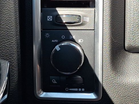 Certified 2022 RAM 1500 Warlock w/ Technology Package I AWD/4WD image 25