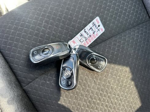 Used 2017 Buick Encore Preferred image 35