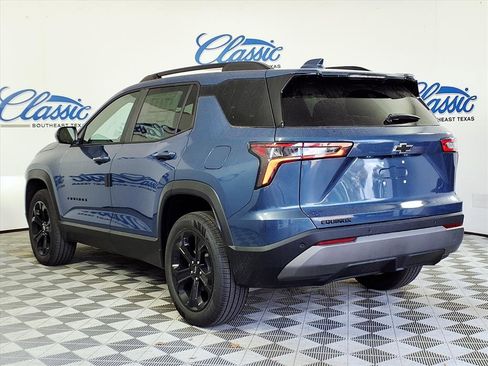 New 2026 Chevrolet Equinox LT image 2