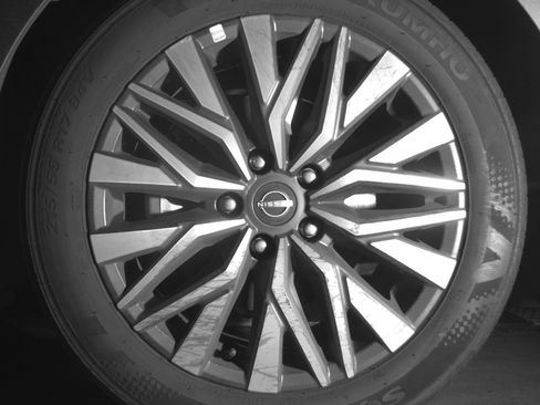 Used 2025 Nissan Altima 2.5 SV FWD image 12