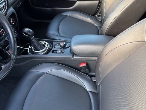 Used 2017 MINI Cooper Clubman image 6