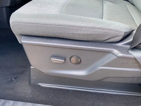 Used 2025 Ford F250 XLT image 30