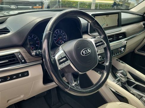 Used 2021 Kia Telluride EX w/ EX Premium Package FWD image 19