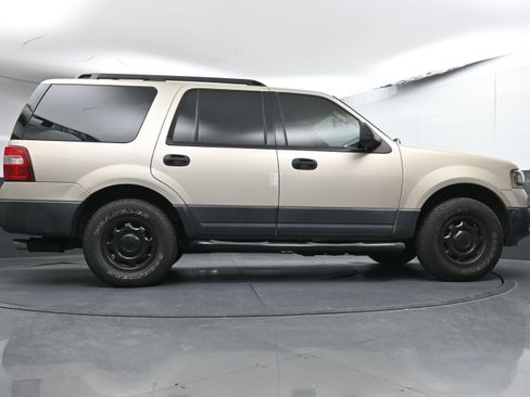 Used 2017 Ford Expedition XL image 21