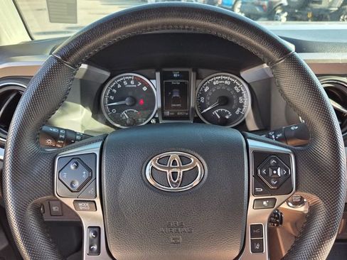 Used 2023 Toyota Tacoma 2WD Double Cab image 25
