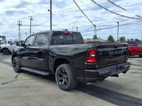 New 2026 RAM 1500 Express AWD/4WD image 5