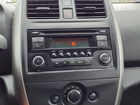 Used 2016 Nissan Versa SV FWD image 13