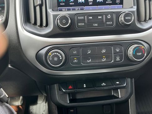 Used 2018 Chevrolet Colorado LT w/ LT Convenience Package image 10