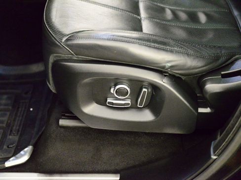 Used 2016 Land Rover Range Rover Sport HSE image 26