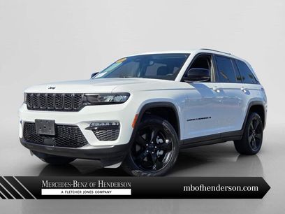 Used 2023 Jeep Grand Cherokee Limited w/ Black Appearance Package