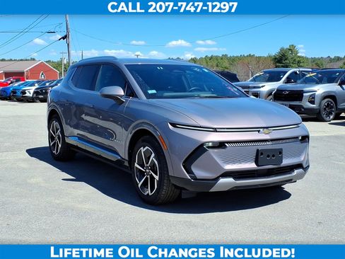 Used 2025 Chevrolet Equinox EV LT FWD image 3