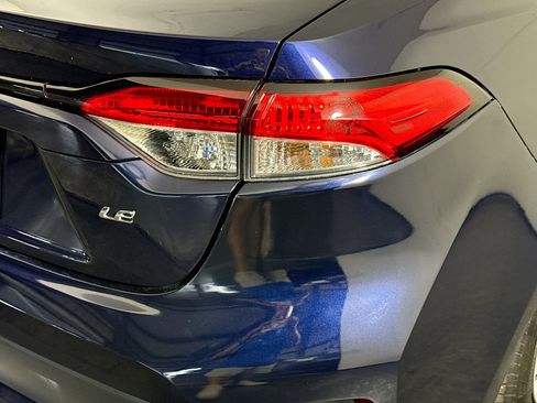 Used 2022 Toyota Corolla LE FWD image 33