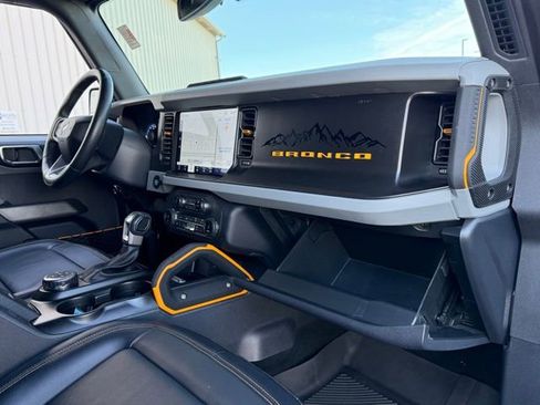 Used 2022 Ford Bronco Badlands image 12