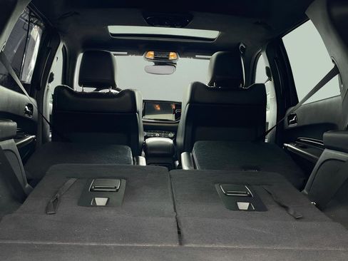 Used 2022 Dodge Durango R/T w/ Blacktop Package image 39