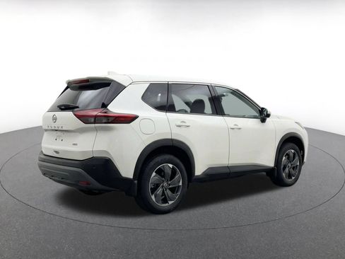 Used 2025 Nissan Rogue SV AWD/4WD image 18