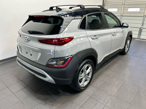 Used 2023 Hyundai Kona SEL AWD/4WD image 3
