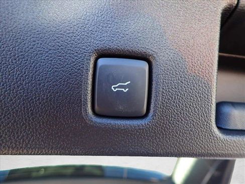 New 2026 Ford Escape SE w/ Class II Trailer Tow Package FWD image 9