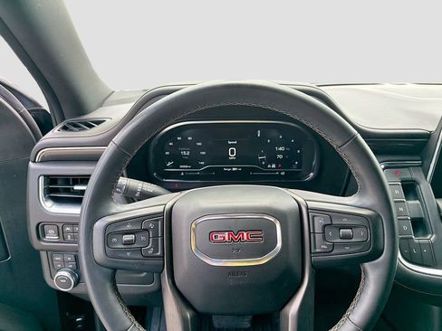 Used 2023 GMC Yukon AT4 image 14
