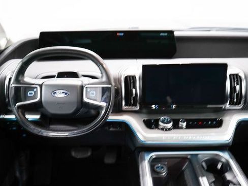 Certified 2025 Ford Expedition Max Platinum AWD/4WD image 13