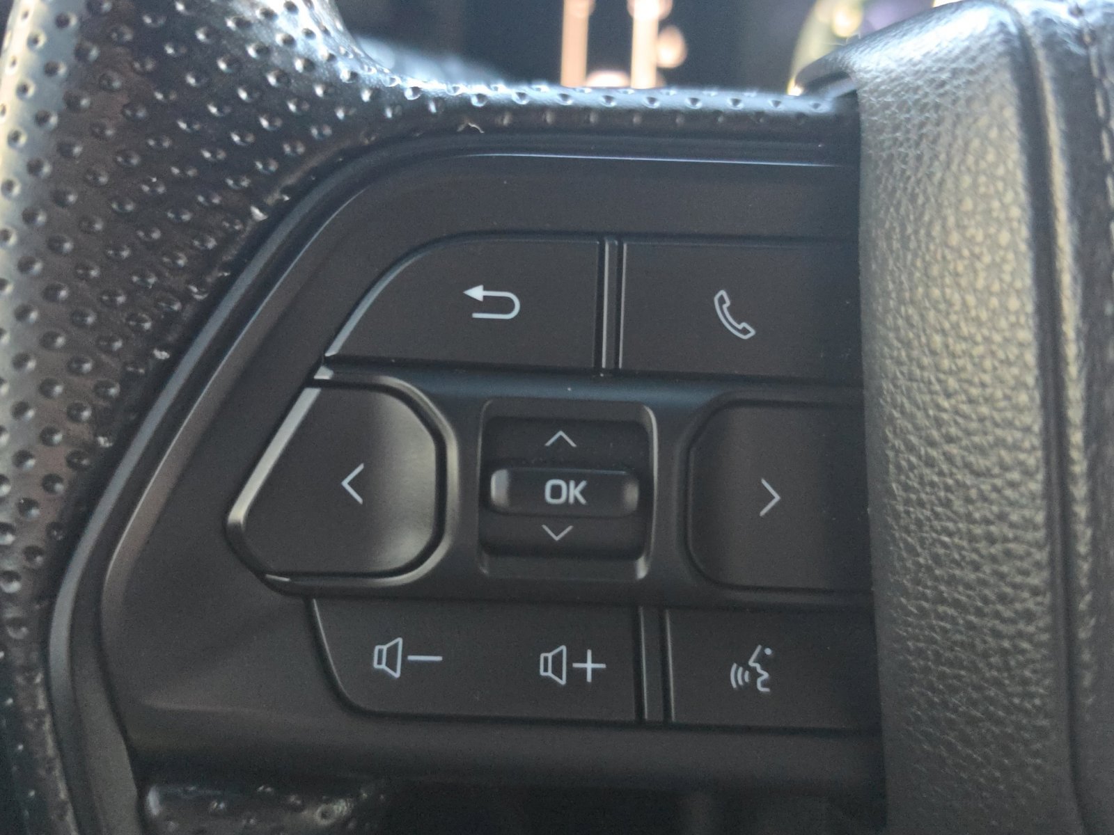 Used 2025 Toyota Tacoma SR5 RWD image 10