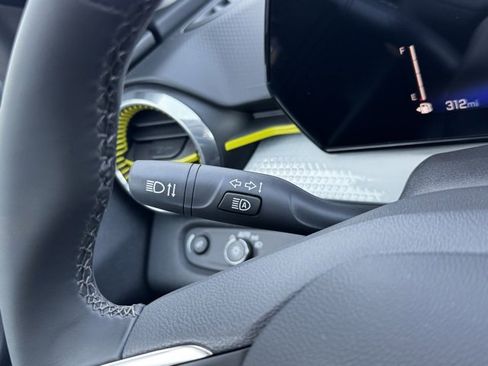 New 2026 Chevrolet Trax LT w/ Driver Confidence Package image 22