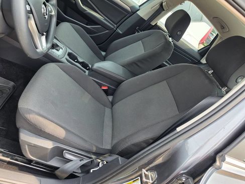 Used 2019 Volkswagen Jetta S FWD image 6