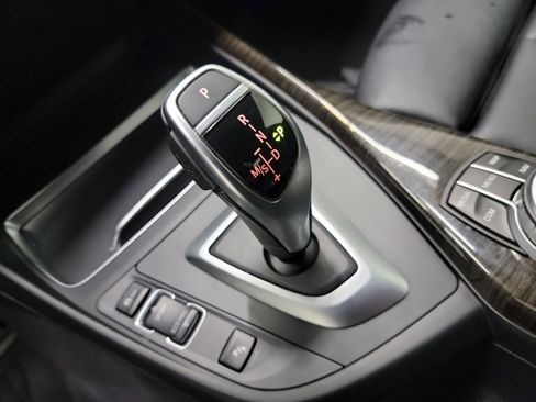 Used 2020 BMW 230i xDrive Coupe w/ Convenience Package image 27