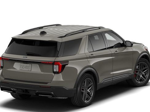 New 2026 Ford Explorer ST-Line w/ ST-Line Street Pack RWD image 3