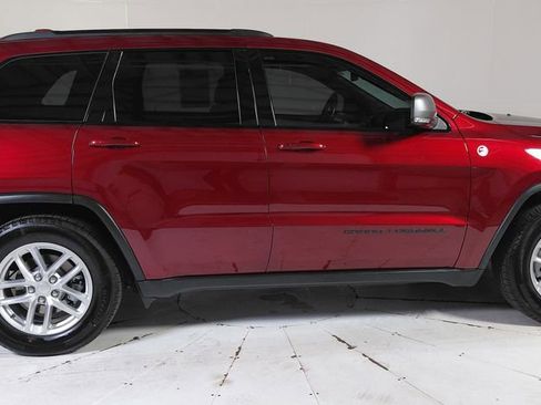 Certified 2021 Jeep Grand Cherokee Trailhawk AWD/4WD image 12