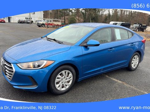 Used 2018 Hyundai Elantra SE w/ Cargo Package image 1