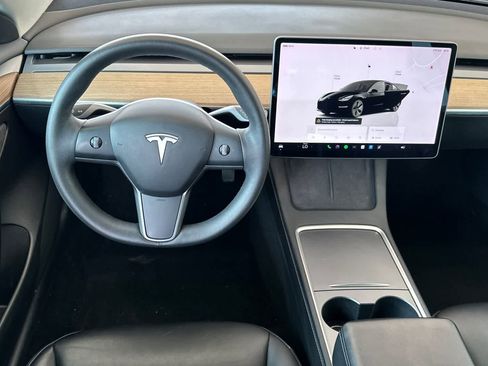 Used 2022 Tesla Model 3 Long Range AWD/4WD image 14