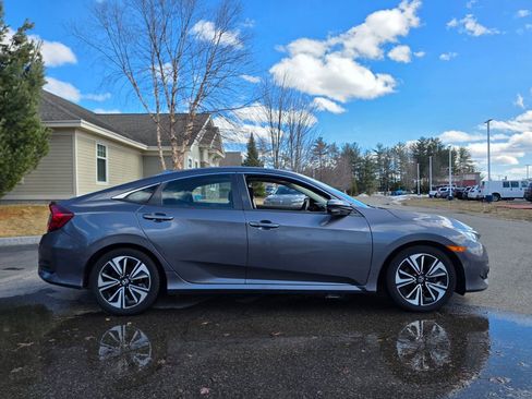 Used 2018 Honda Civic EX-T image 10