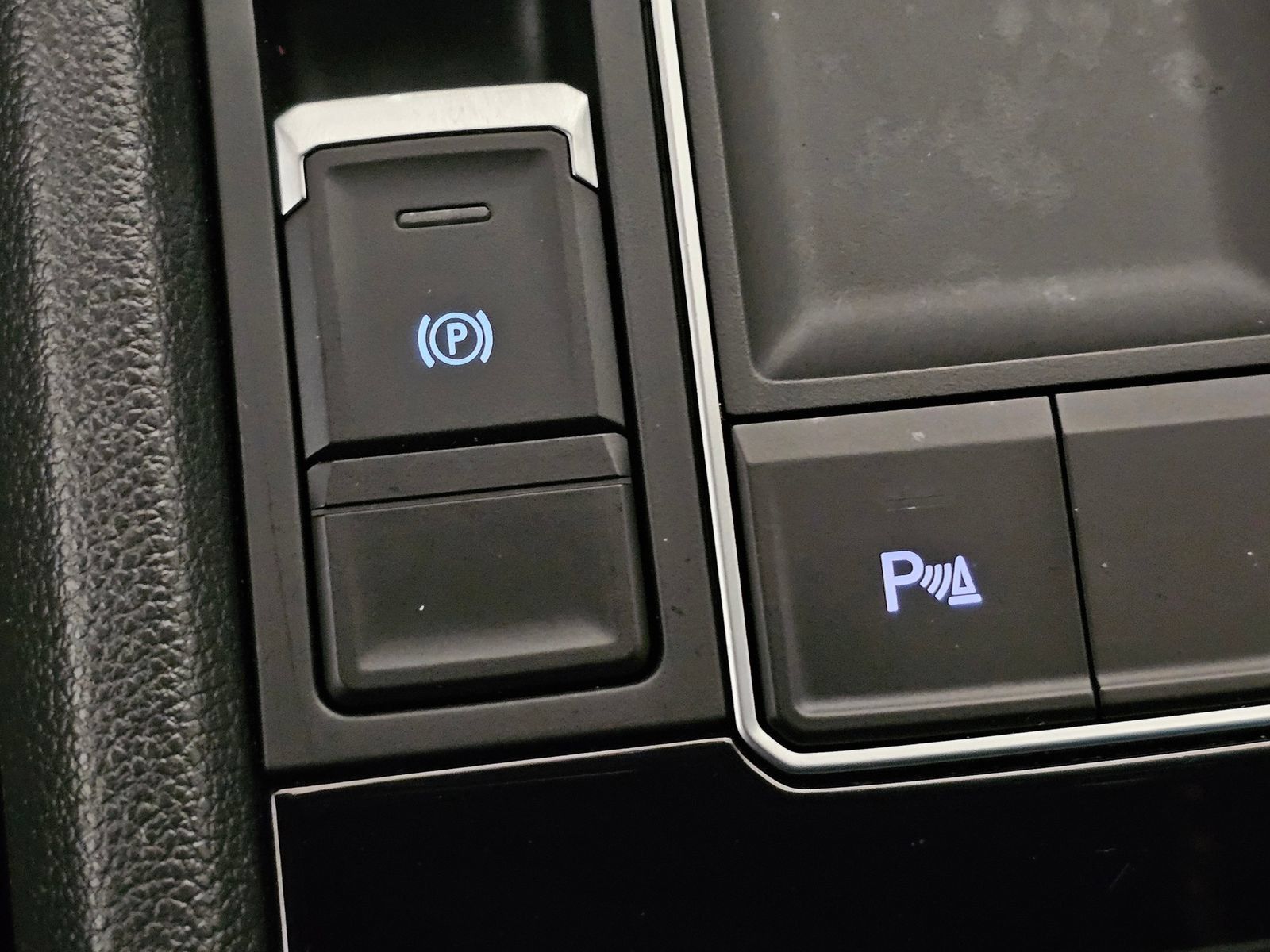 Used 2022 Volkswagen Atlas SE FWD image 15