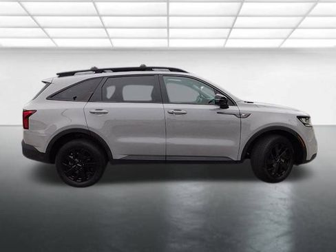 Used 2022 Kia Sorento S w/ Panoramic Sunroof Package image 4