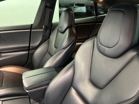 Used 2019 Tesla Model S Performance AWD/4WD image 16