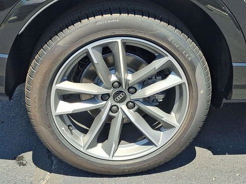 Used 2025 Audi Q3 2.0T Premium w/ Convenience Package image 7