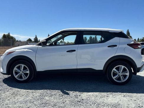 Certified 2021 Nissan Kicks S FWD image 6
