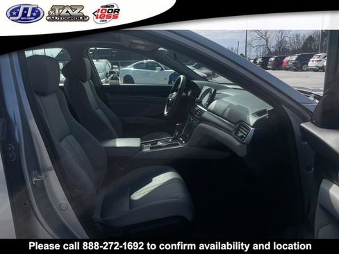 Used 2018 Honda Accord EX image 14
