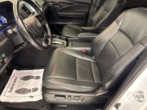 Used 2022 Honda Pilot Touring image 19