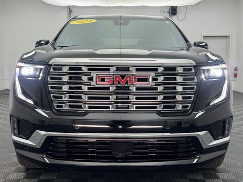 Used 2024 GMC Acadia Denali w/ Super Cruise Package FWD image 17